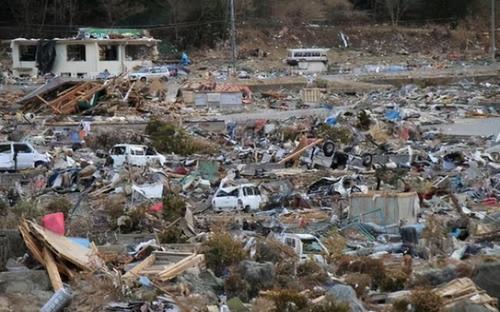 地震瞬間，自然力量的震撼展現